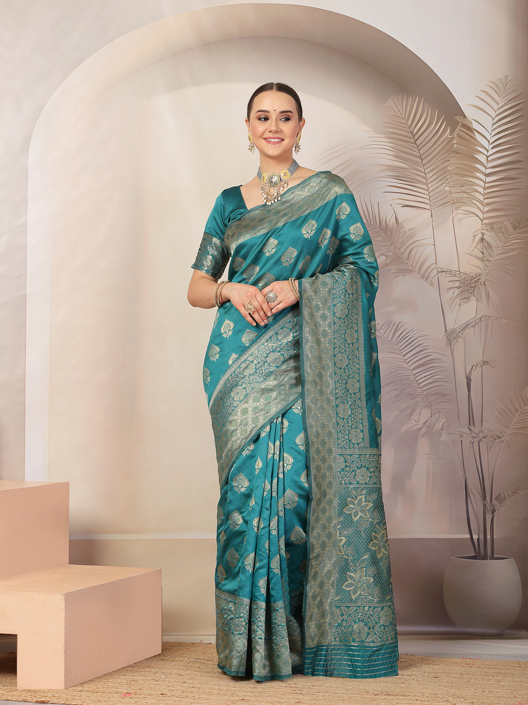 Rama Green Ethnic Motifs Banarsi Woven Zari Silk Saree