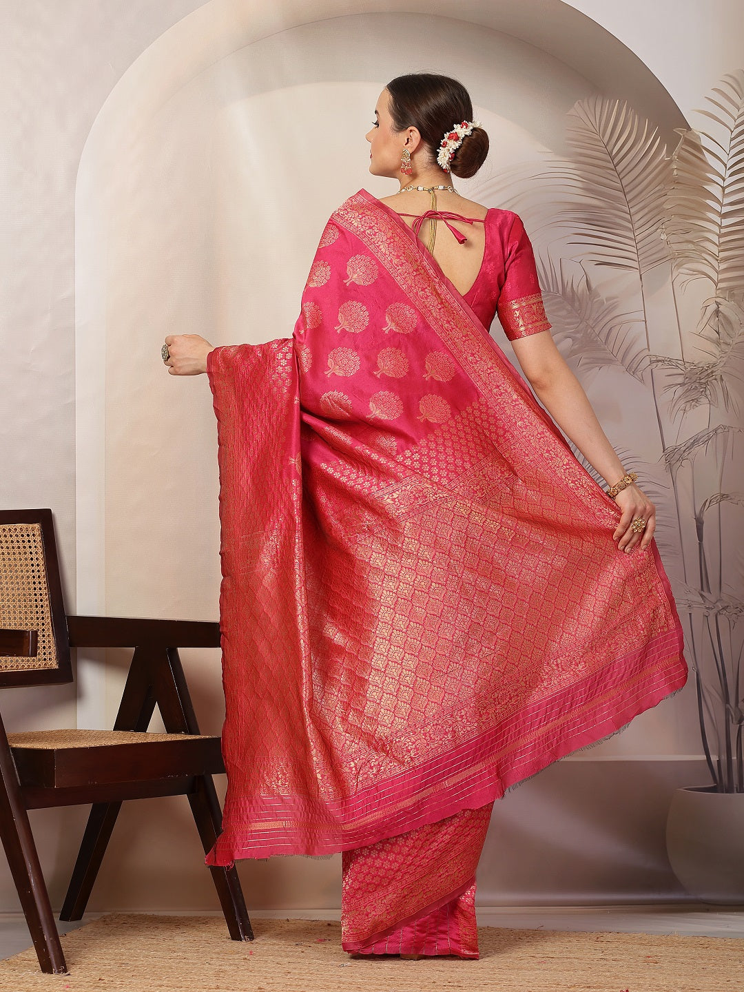 Pink Ethnic Motifs Banarsi Woven Zari Silk Saree