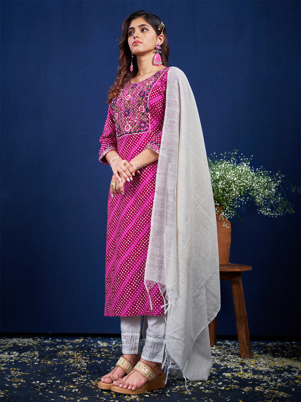 Women's Purple Rayon Pinted & Embroidery Kurta Set With Dupatta