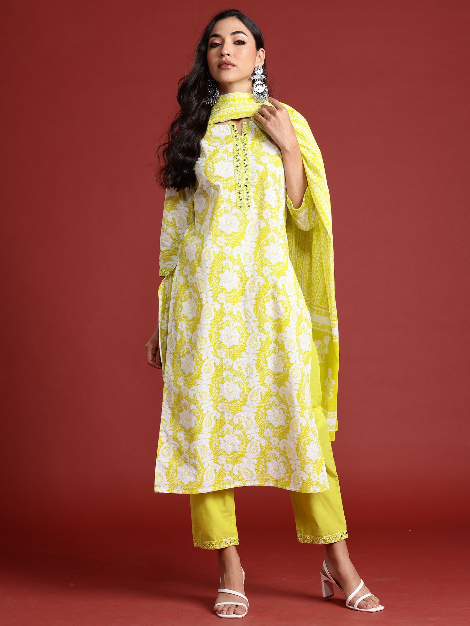 Women Green Printed Straight Kurta Trousers With Dupatta Set WomensFashionFun