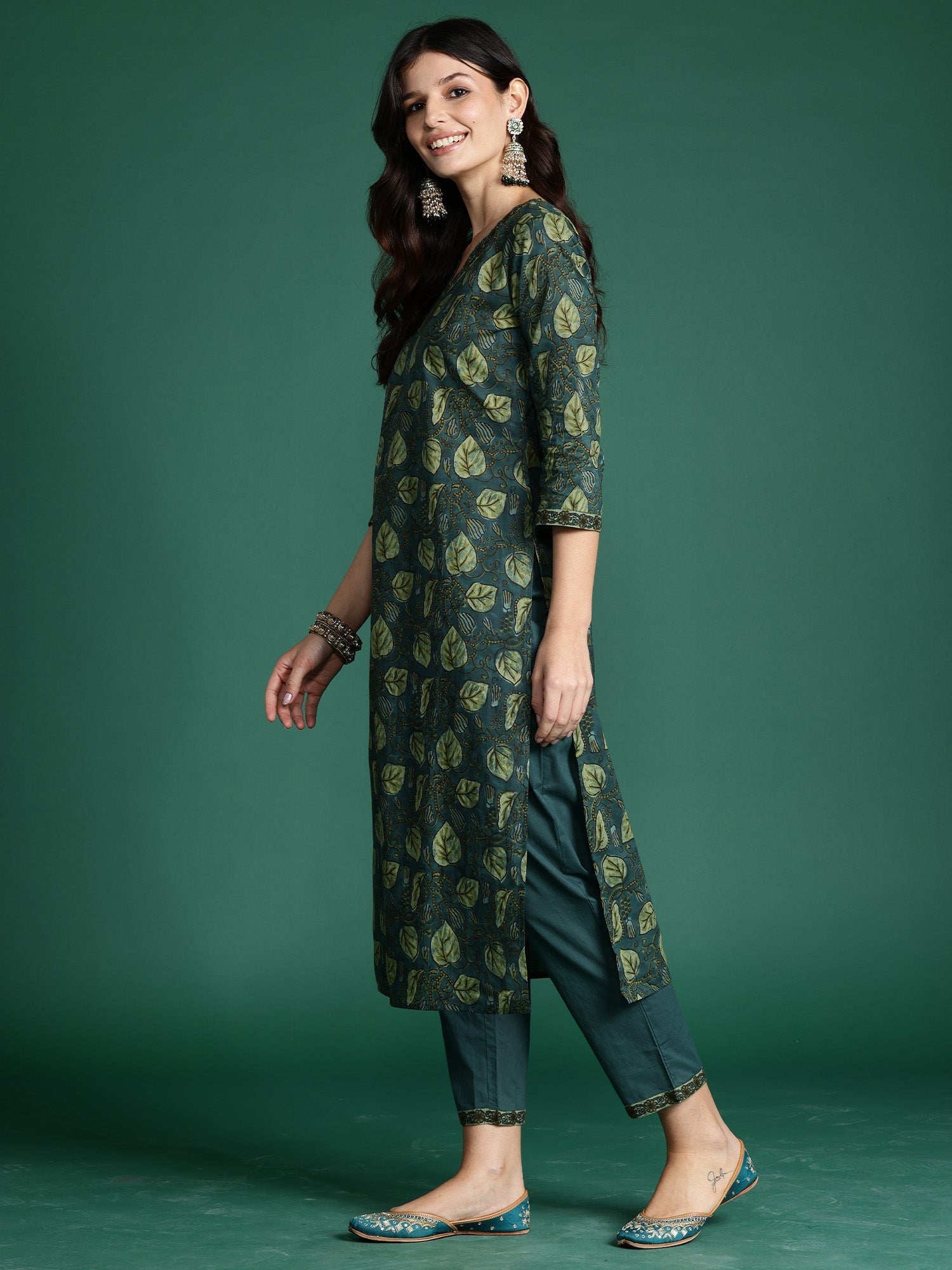 Women Green Printed Straight Kurta Trousers With Dupatta Set WomensFashionFun