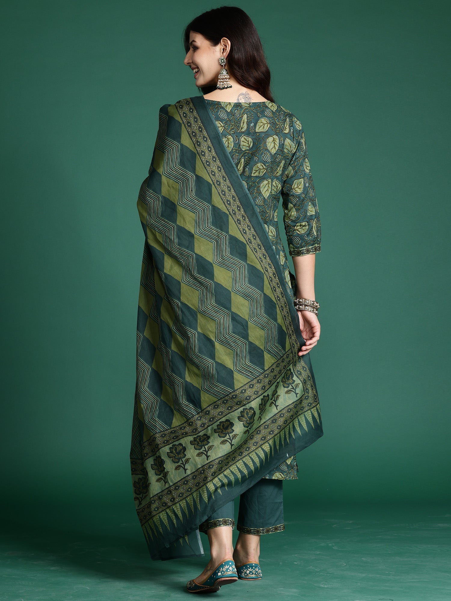 Women Green Printed Straight Kurta Trousers With Dupatta Set WomensFashionFun