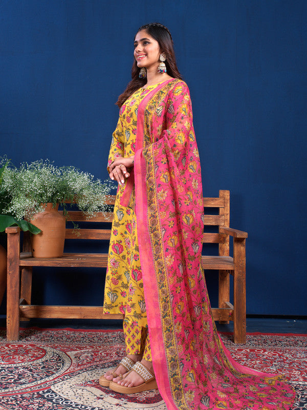 Women's Yellow Cotton Blend Floral Printed  Kurta Set With Dupatta