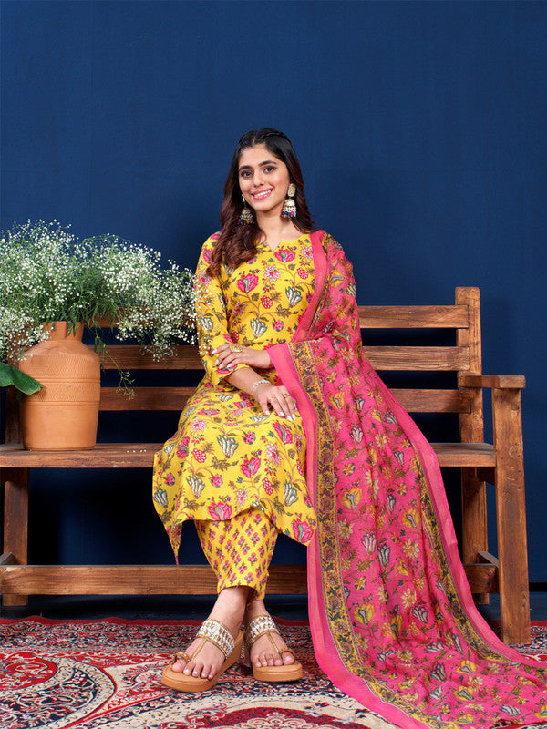 Women's Yellow Cotton Blend Floral Printed  Kurta Set With Dupatta