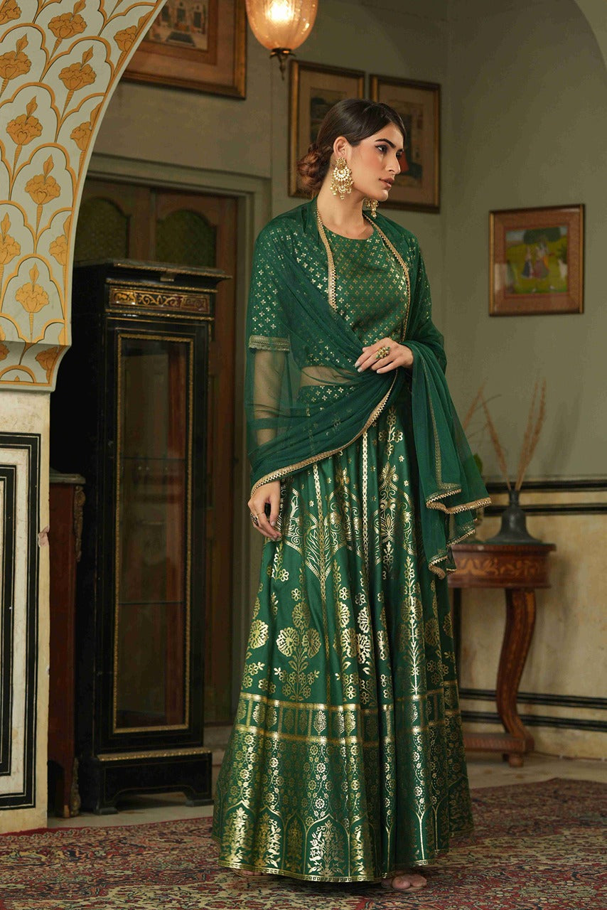 Green Shantoon Slub Printed Lehenga, Choli & Dupatta Set