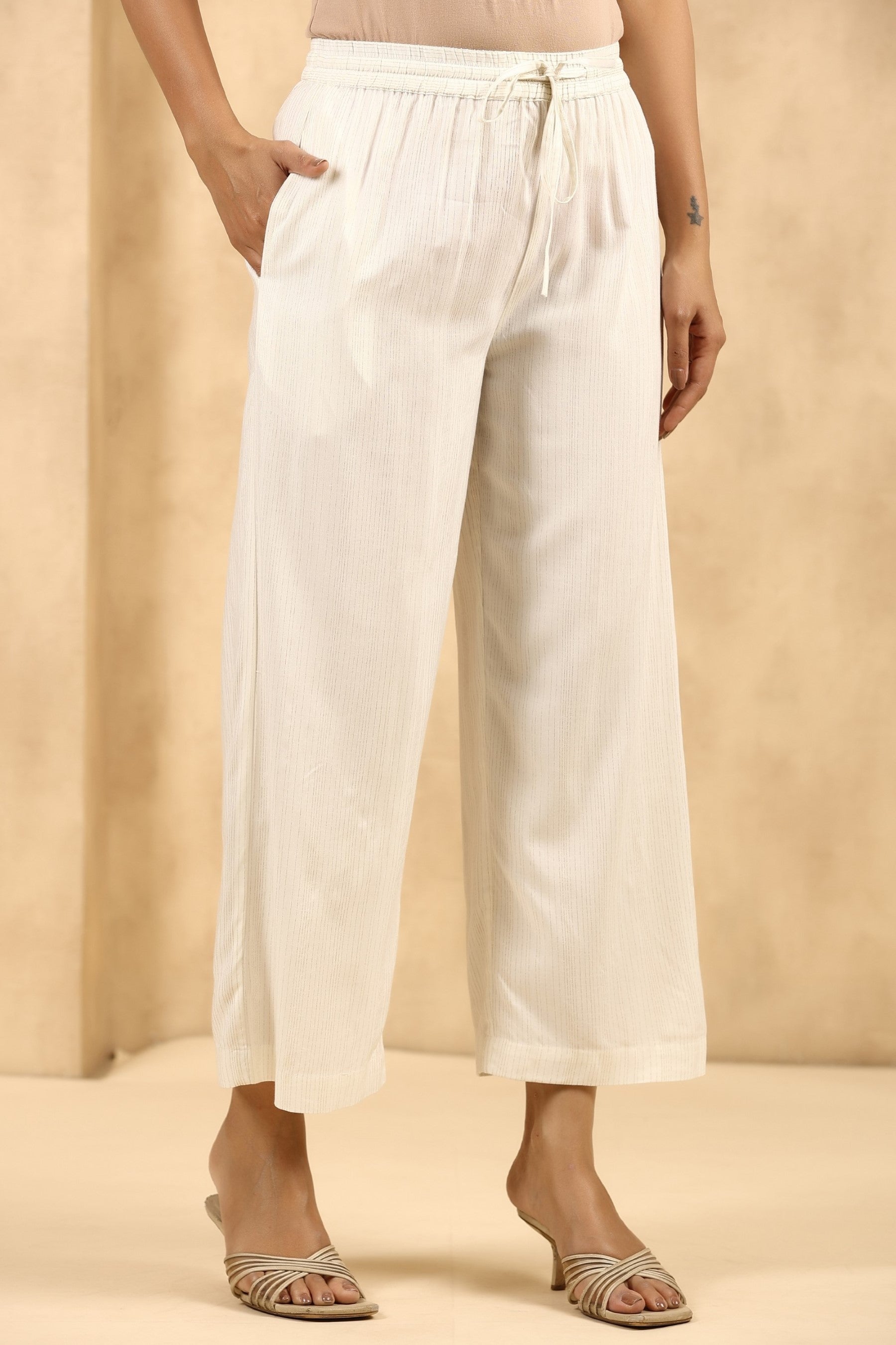 Off-White Rayon Solid Wide Leg Palazzo