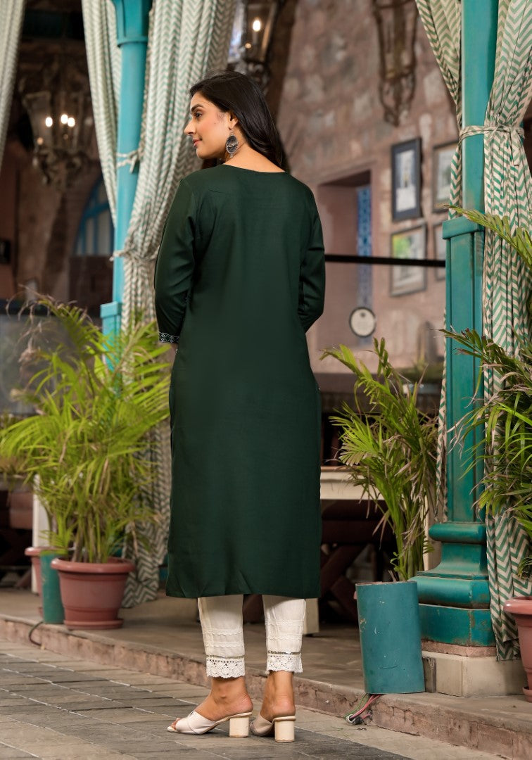 Green Ethnic Motif Printed Round Neck  Rayon Kurta With Straight Hemline