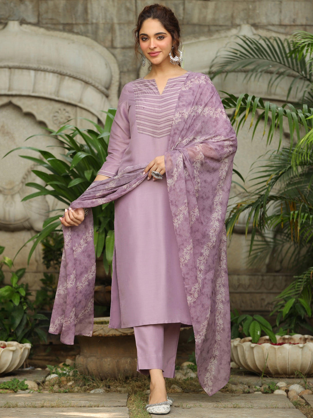 Women Silk Blend Lavender Kurta Set WomensFashionFun