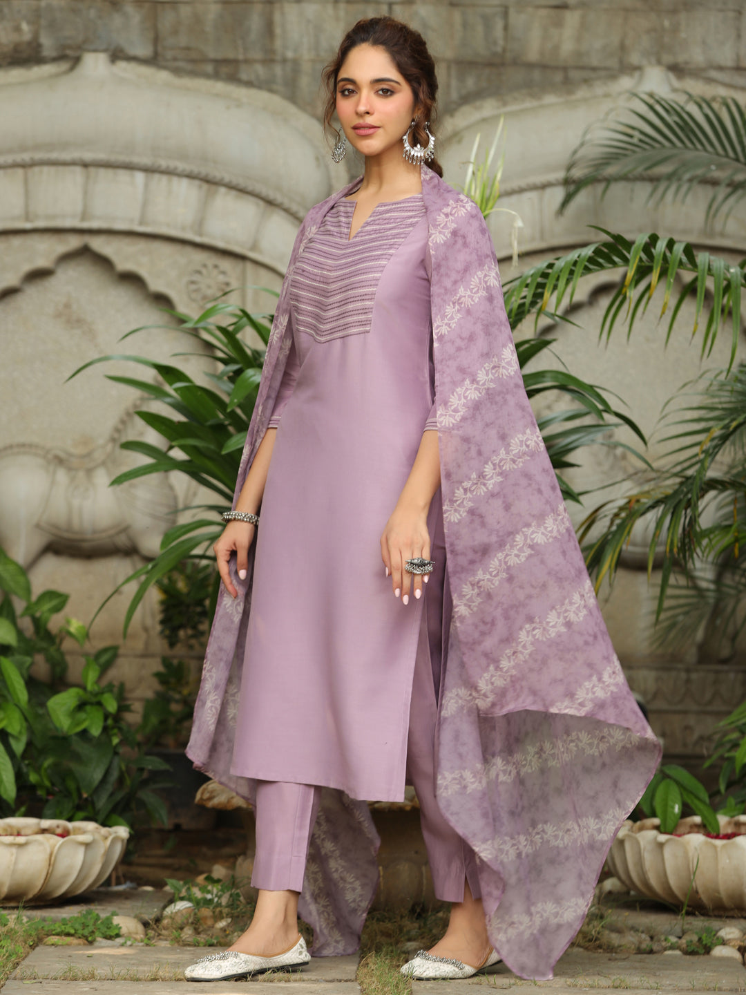 Women Silk Blend Lavender Kurta Set WomensFashionFun