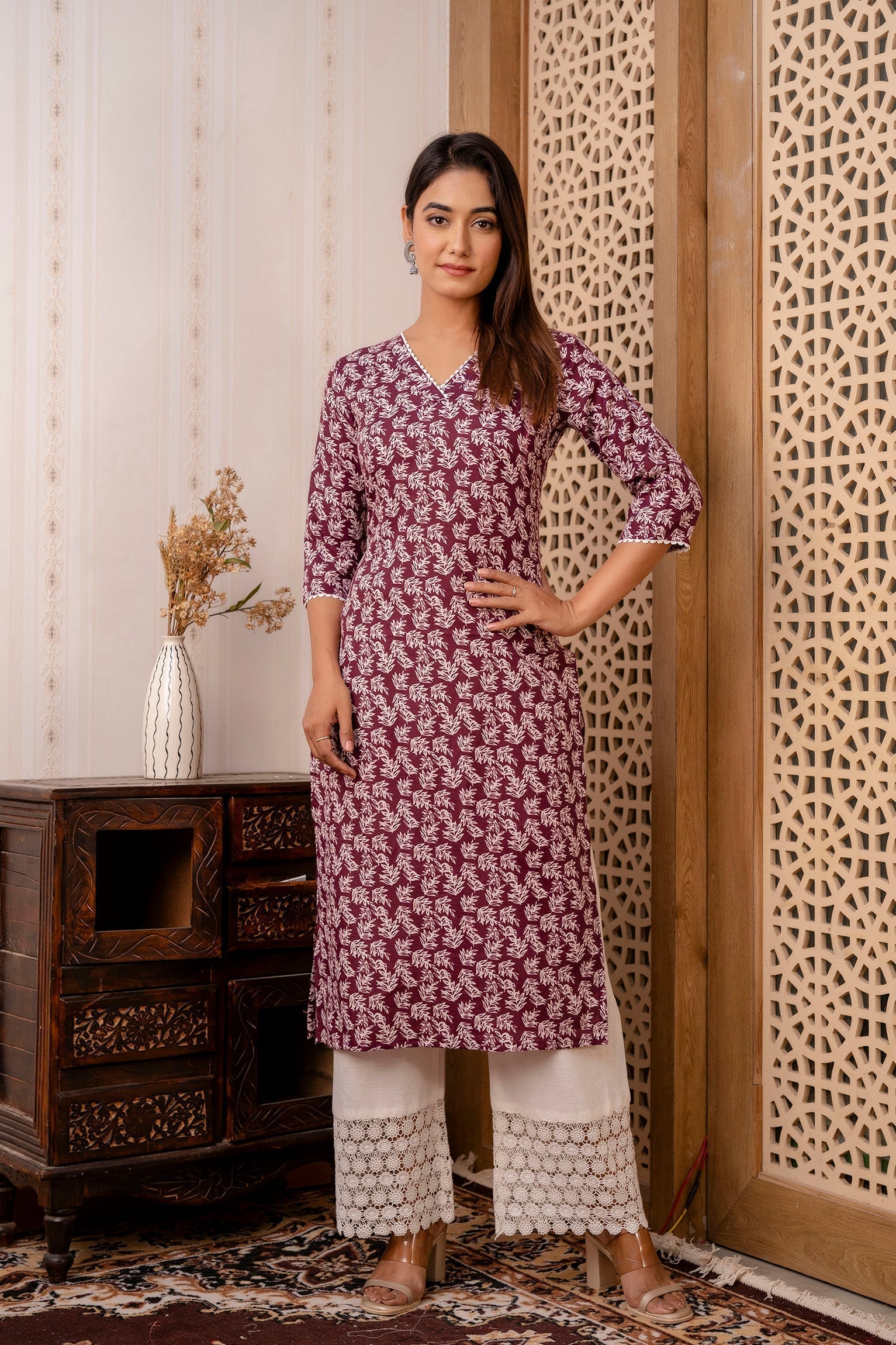 Women Purple Printed Straight Kurta With Three Quarter Sleeves WomensFashionFun