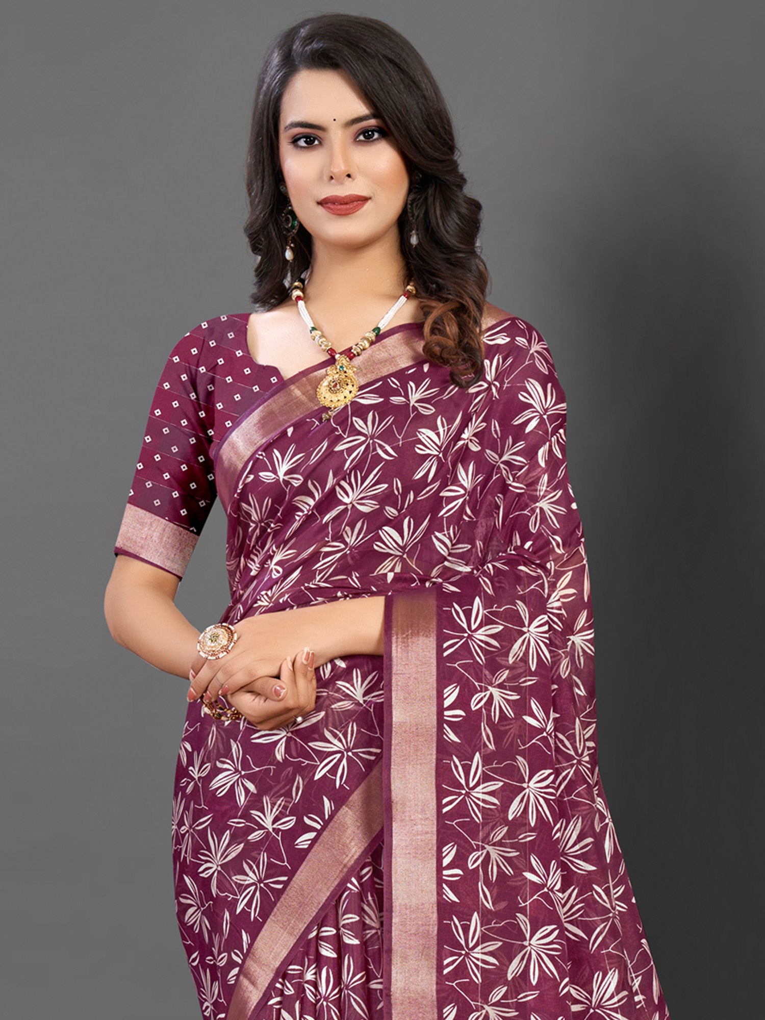 Women's Silk Blend Magenta Printed Designer Saree With Blouse Piece