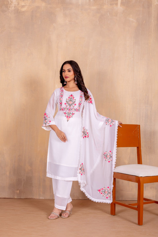 Women's White Faux Georgette Straight Kurta with Pant And  Dupatta Sets | womensfashionfun