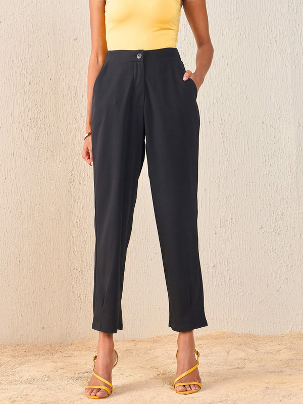 Women Black Back Flap Pocket Tapered Pants | WomensFashionFun.com