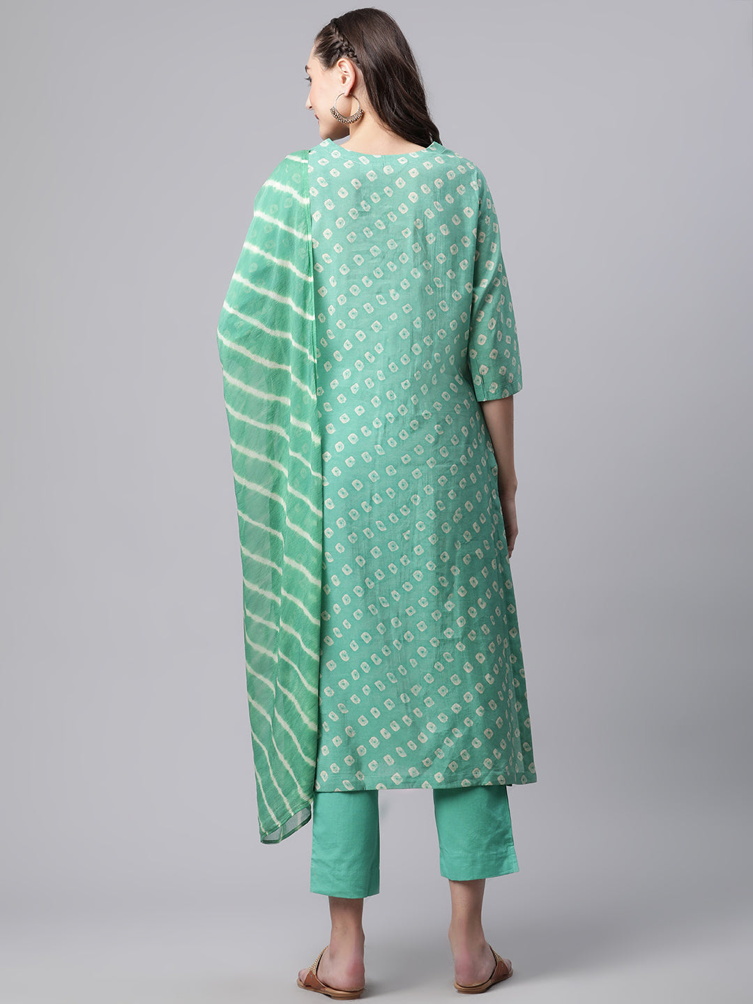 Women Green Floral Print Chanderi Silk Kurta Set - WomensFashionFun.com